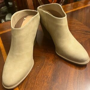 Beige Ankle Boots like new